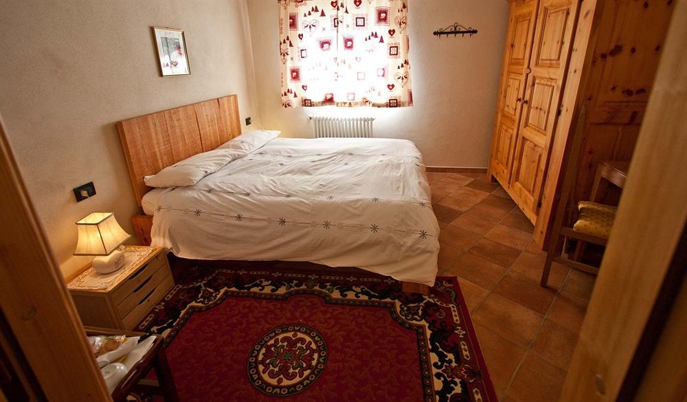 I Picchi Hotel Gressan Bagian luar foto