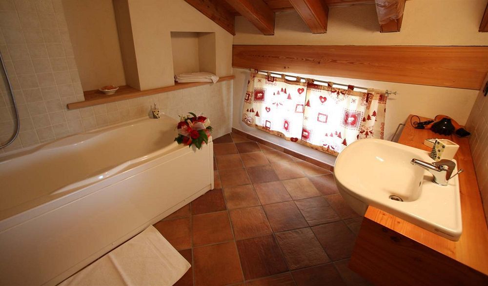 I Picchi Hotel Gressan Bagian luar foto